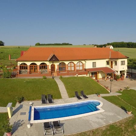 Villa Teleki ภายนอก รูปภาพ